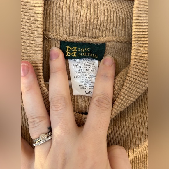 Vintage 1990s Magic Mountain Ribbed Sweater​ - Picture 3 of 5